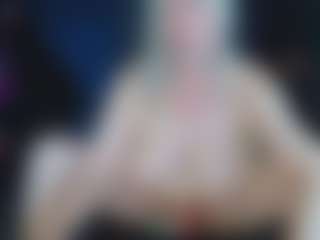 Live cam show with abbinatural - Middle Aged on CamClone