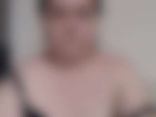 Live cam show with DirtyLizaRich - Bedroom Brown Hair on Fling VIP Chat