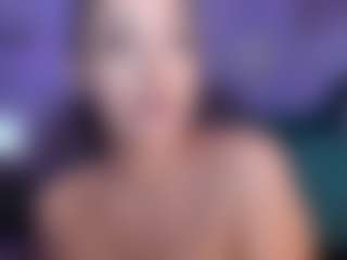 Live cam show with KYLIE - Brown Eyes Toys on sexylive.show