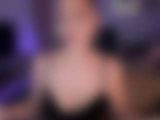 Live cam show with KYLIE - Brown Hair Toys on CamClone