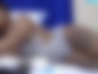 Live cam show with Spicedsugar - Shaved Pussy on Camsoda