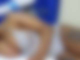Live cam show with Spicedsugar - Ebony Teen (18+) on boobsie.com