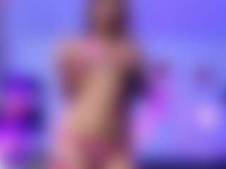Live cam show with LittleVixen18 - Living Room on pussylord.com