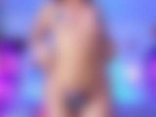 Live cam show with LittleVixen18 - Living Room on TeamSkeetLive