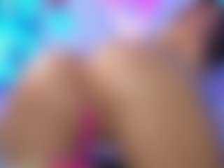 LittleVixen18's Live Sex Cam Show