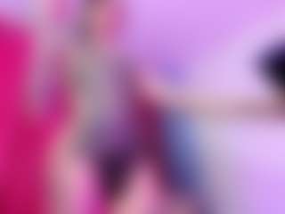 Live cam show with samyfoox - Tease on Milf Play