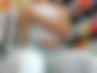 Live cam show with Camila Miller rh - College on Gym Cam Girls