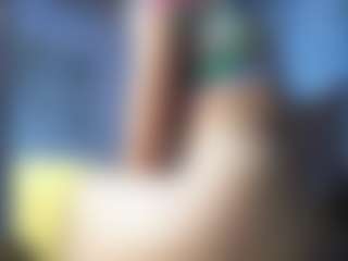 Live cam show with lilr3beca - Camel Toe on Camming Site