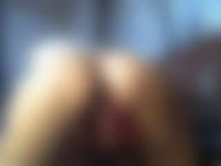 Live cam show with lilr3beca - Ass Clapping on Camming Site