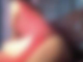 Live cam show with lilr3beca - Body Massage on Hubzter Live
