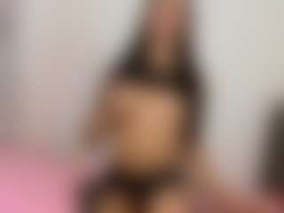 Live cam show with DanielysValen - Brown Eyes on Uber Horny