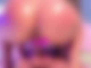 Live cam show with Muriel-belov - Red Hair on Uber Horny