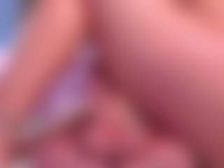 Live cam show with Muriel-belov - Athletic Bedroom on live18s.com