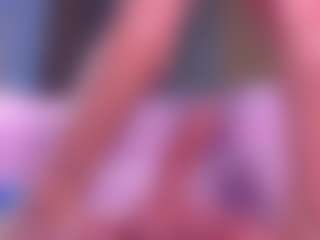 Live cam show with Muriel-belov - Strip Red Hair on https://playwithruby.com