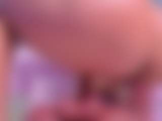 Live cam show with Muriel-belov - Double Penetration on SxyPornLive