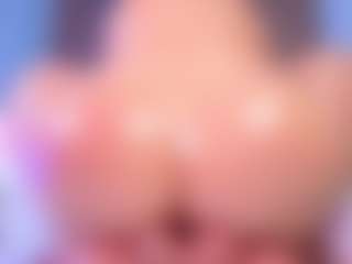 Live cam show with Muriel-belov - Athletic Dildo on SinfulBabes