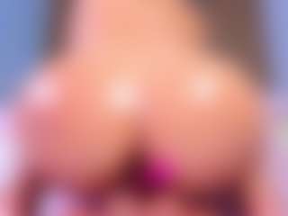 Live cam show with Muriel-belov - Brown Eyes Red Hair on SpankPalCams