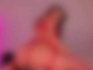 Live cam show with Nicole - Natural on xDating