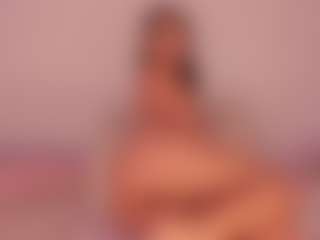 Live cam show with Nicole - Tease on Camsoda