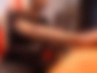 Live cam show with G - Bear on Camsoda