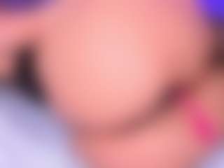 Live cam show with ⭐AlexaAdamss⭐ - Curvy MILF on Hubzter Live