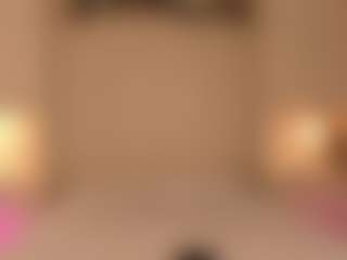 Live cam show with KeylaRoss - Flashing on Fapmatic.com