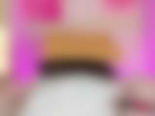 Live cam show with KeylaRoss - Control on boobsie.com