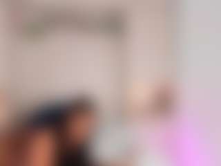 Live cam show with KeylaRoss - Flashing on CamwithHer