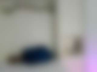 Live cam show with KeylaRoss - Bedroom on eurowanks.com