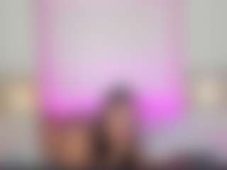 Live cam show with KeylaRoss - Living Room on Camsoda