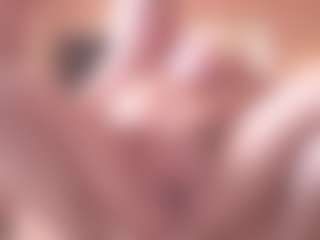 Live cam show with miranda-robinson - Solo on AdultVida.com