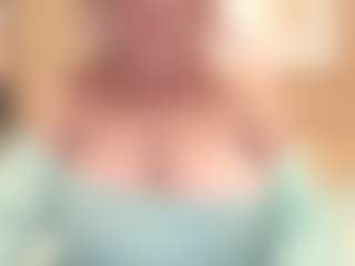 Live cam show with miranda-robinson - Public on Cam Slut