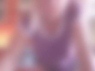 Live cam show with miranda-robinson - Body Massage on TastyBlacksLive
