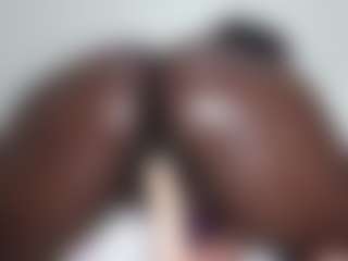 Live cam show with sexxy - Ebony on studioflirtlive.com | kenya