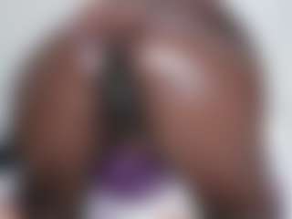 Live cam show with sexxy - Dildo on friskycurves.com