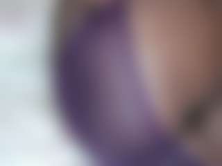 Live cam show with sexxy - Riding on Milfs Live