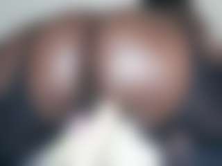 Live cam show with sexxy - Thick on liverealitysex.com