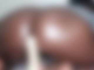 Live cam show with sexxy - Squirt on CamSodaAdn