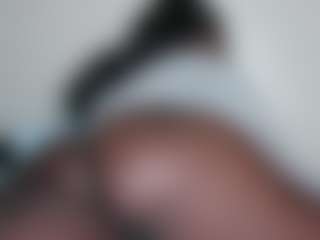 Live cam show with sexxy - African on camgirlchat.live | kenya
