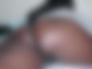 Live cam show with sexxy - Thick on CamClone