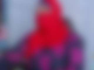 Live cam show with FalakYasin - Living Room on sexylive.show