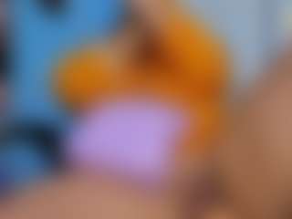 Live cam show with FalakYasin - Genital Piercings on AdultVida.com