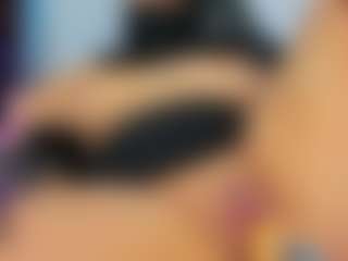 FalakYasin's Live Sex Cam Show