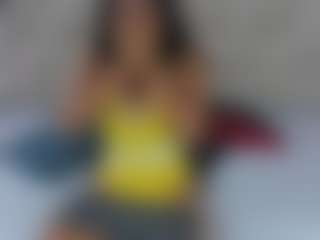 Live cam show with Hanna-lens - Thin on livesuperchat.net