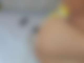 Live cam show with Hanna-lens - Strapon on hrnylive.com