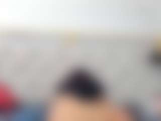 Live cam show with Hanna-lens - Living Room on StripNow