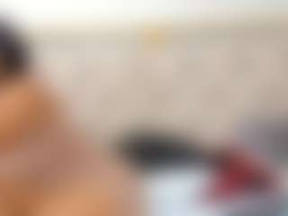 Live cam show with Hanna-lens - Thin on Camsoda