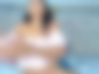 Live cam show with Hanna-lens - BBW on CamClone