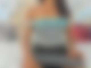 Live cam show with Hanna-lens - Living Room on sexytreat.net