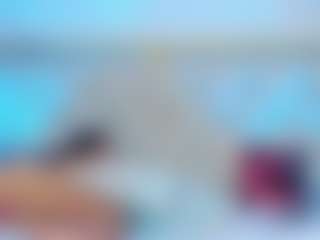 Live cam show with Hanna-lens - Living Room on friskycurves.com